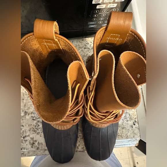 LLBean bean boots size 6 - Picture 5 of 6